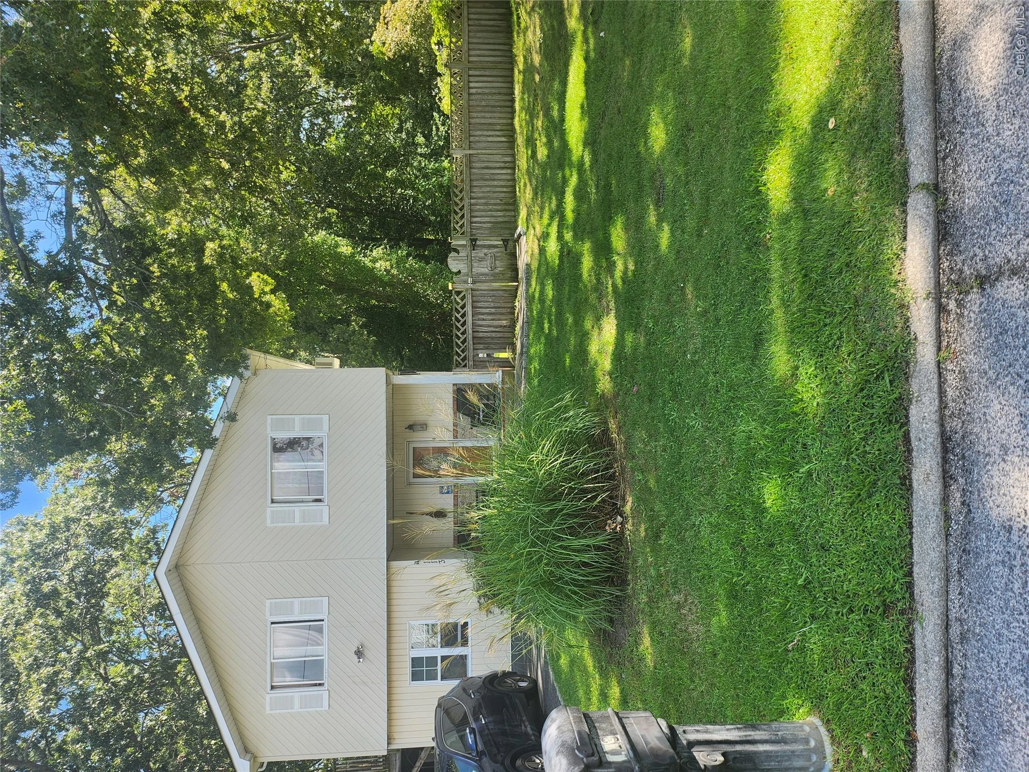 Photograph of 113 Montgomery Avenue