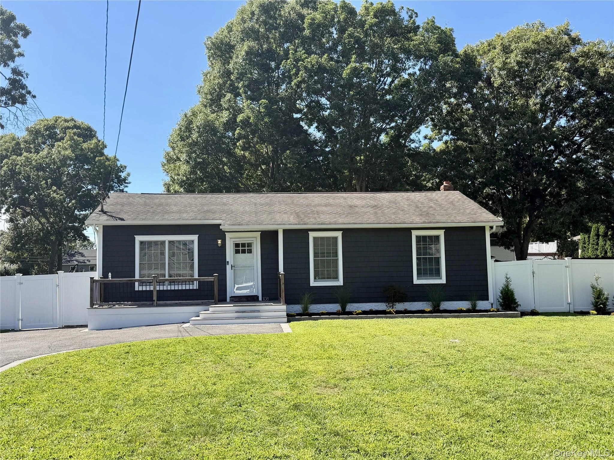 Photograph of 108 Floyd Road