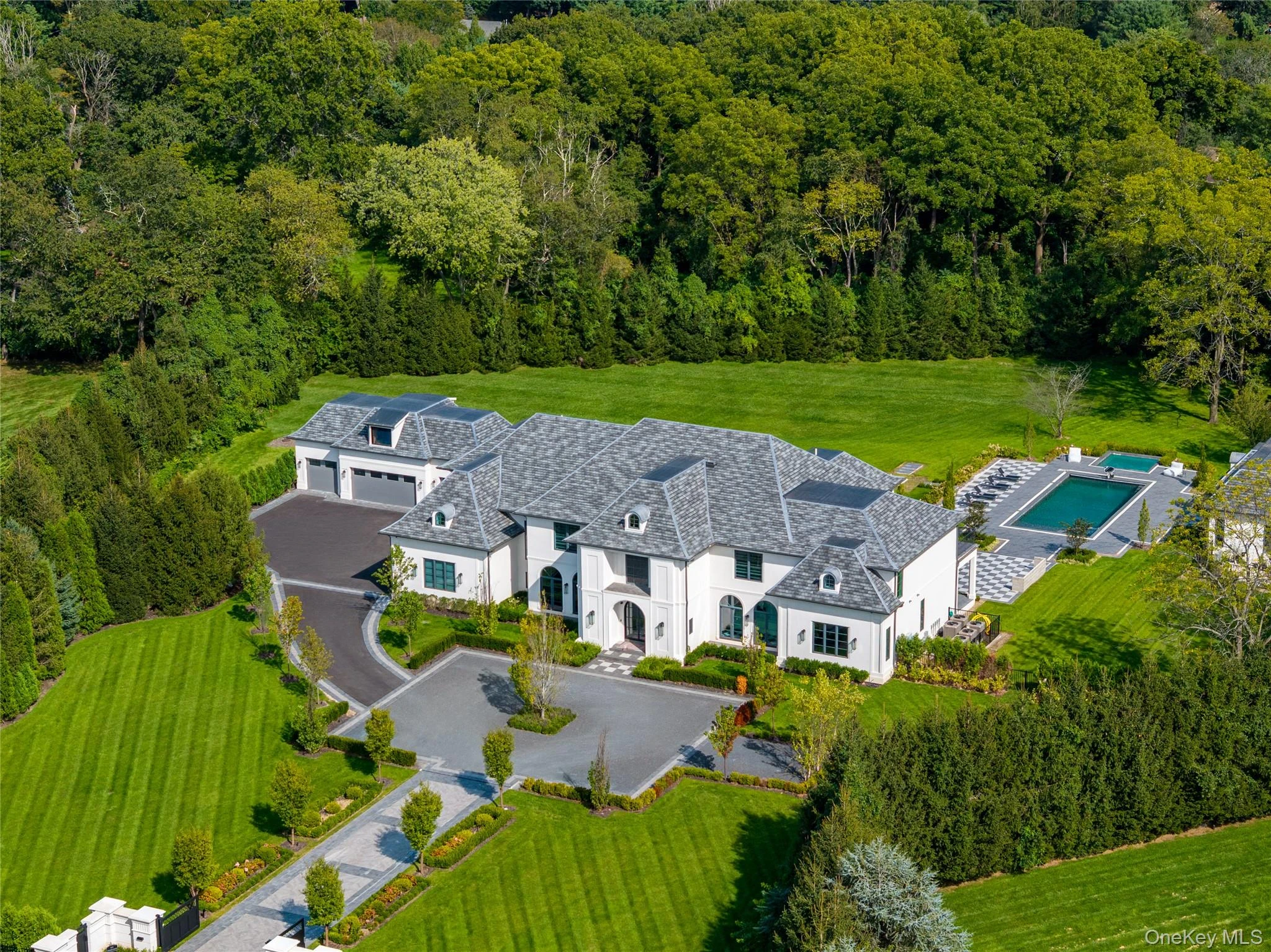 Photograph of 18 Evergreen Way