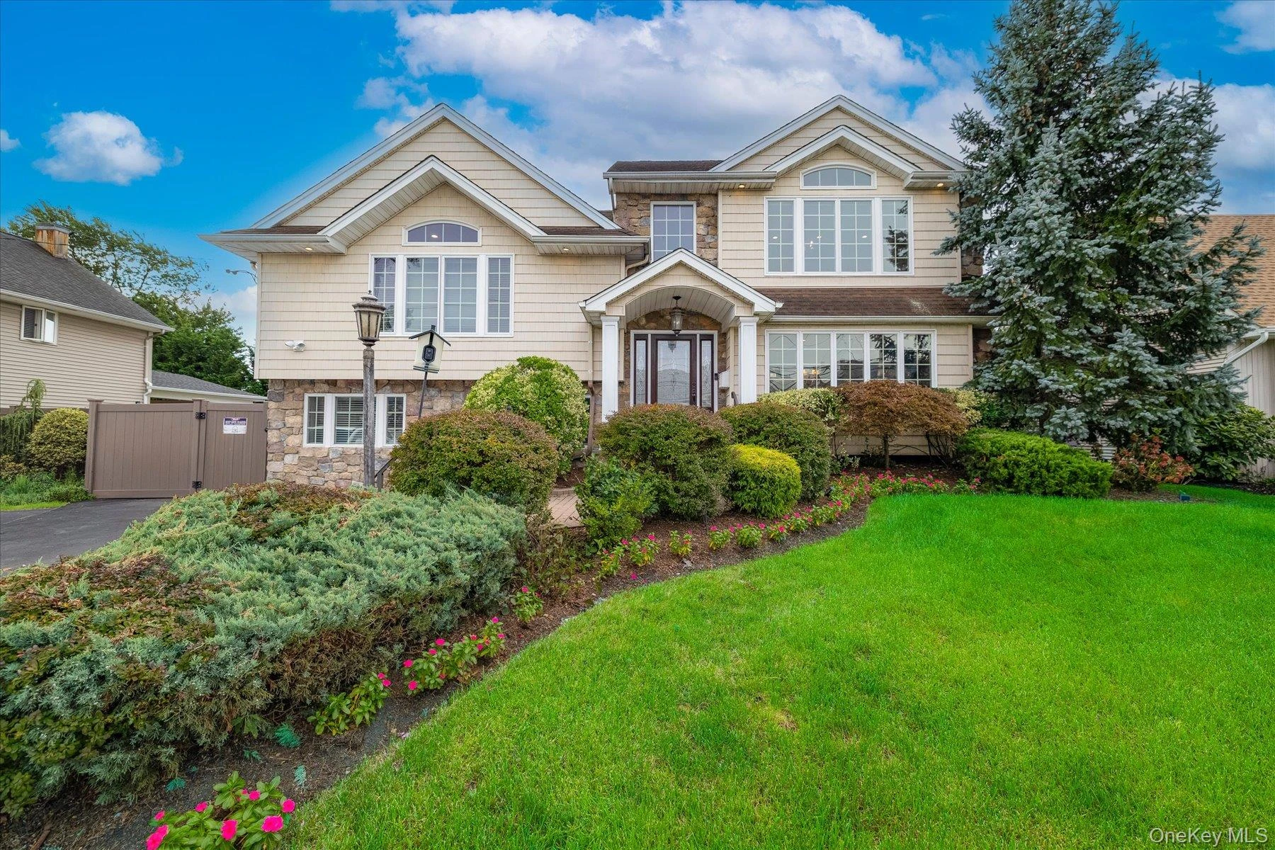 Photograph of 159 Murray Drive