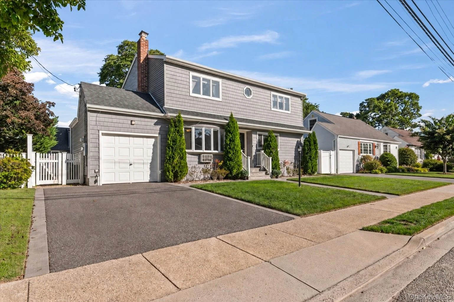 Photograph of 89 3rd Avenue