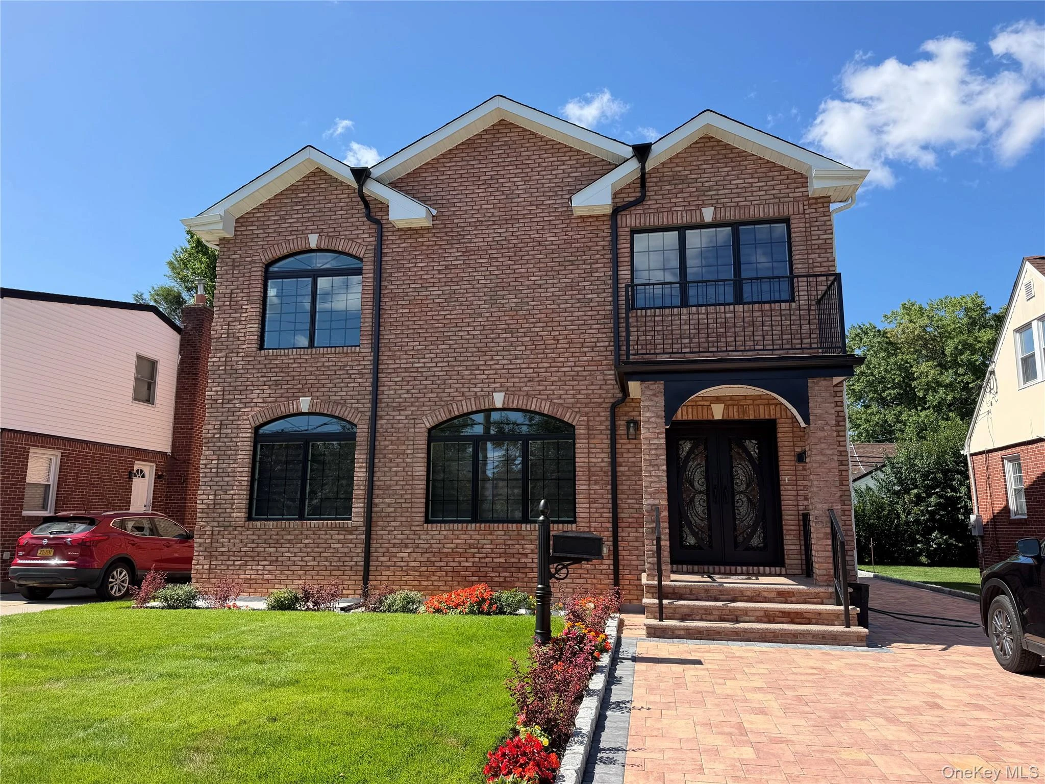 Photograph of 1519 New Hyde Park Drive