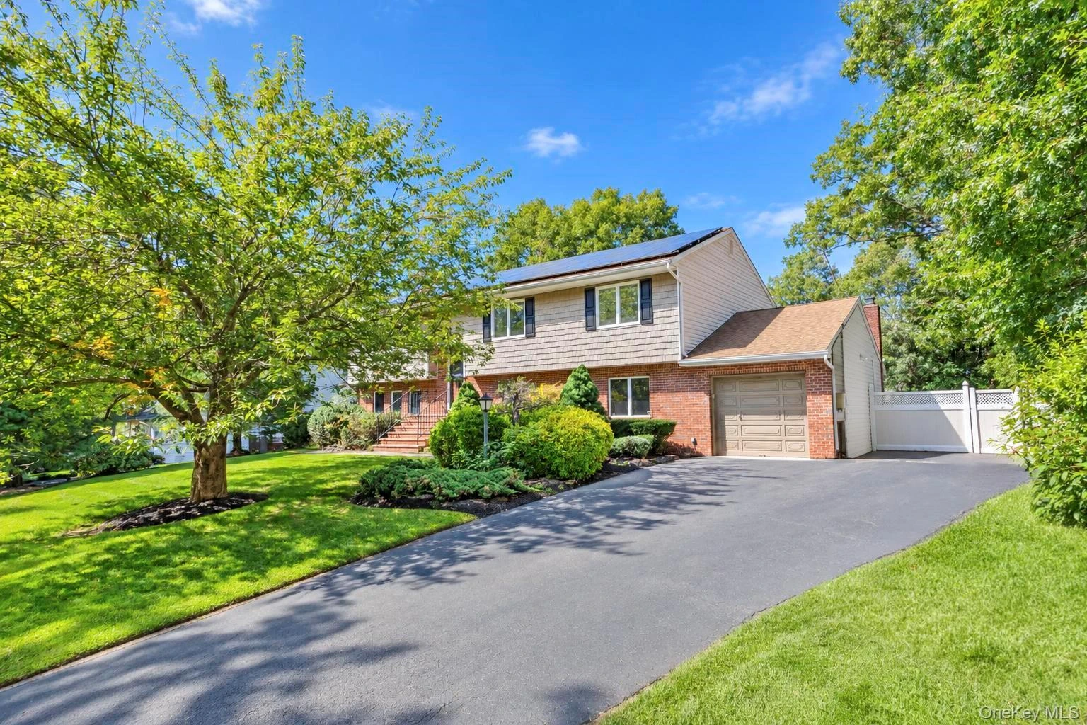 Photograph of 137 Ridgewood Avenue