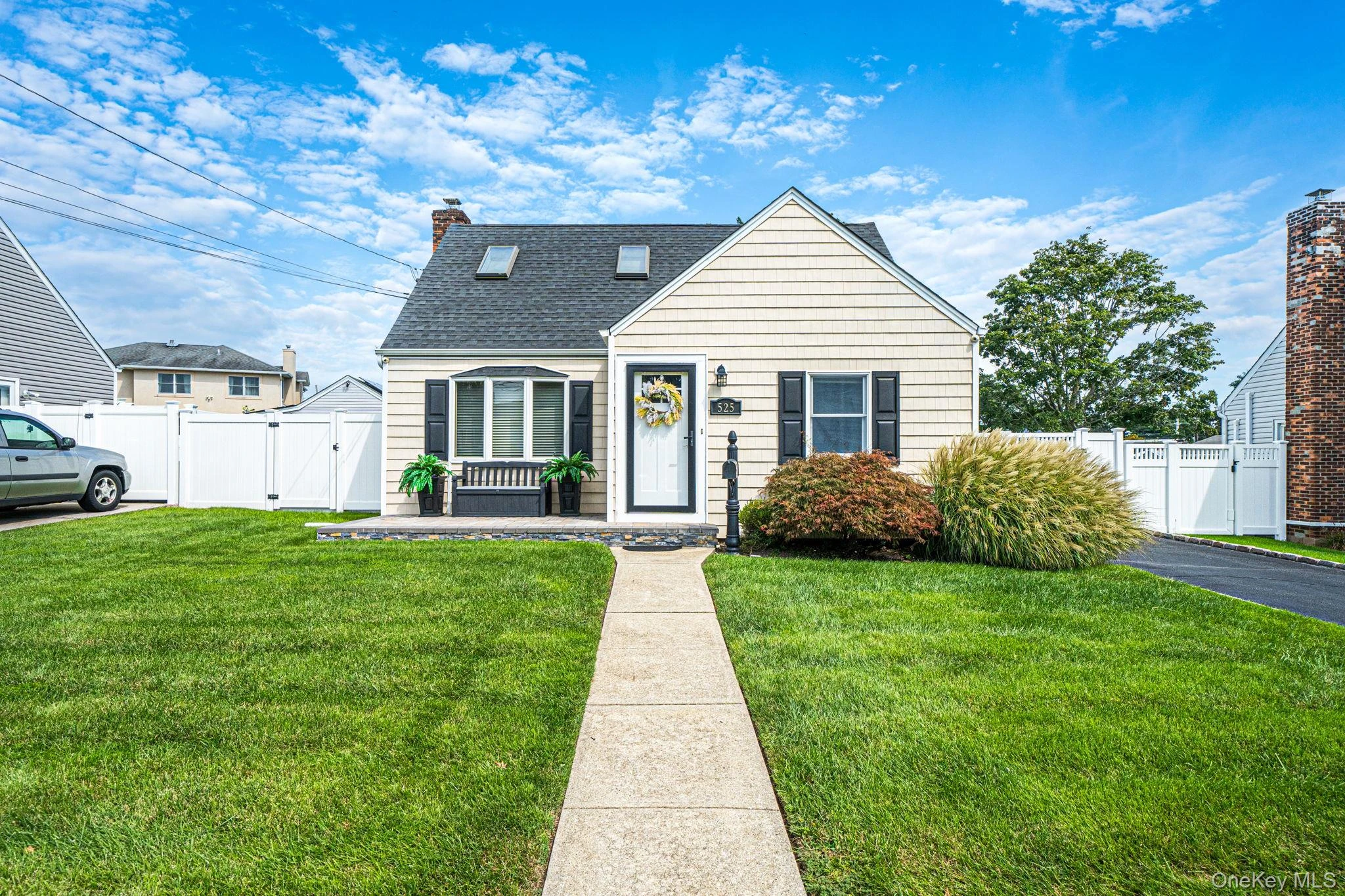 Photograph of 525 Secatogue Avenue