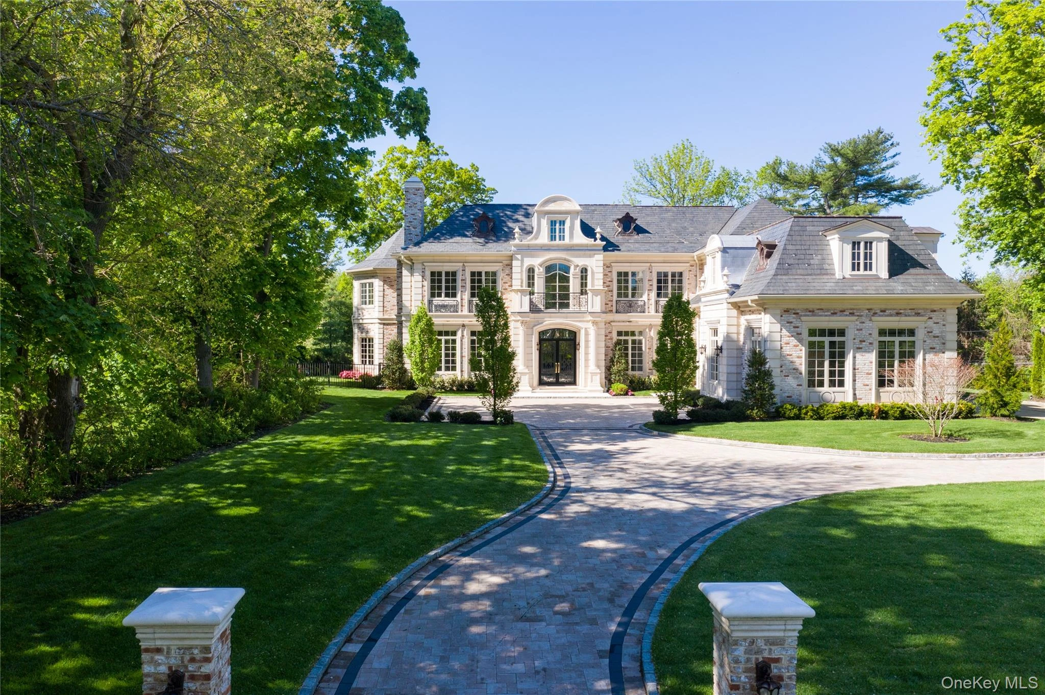 Photograph of 6 Foxwood Road