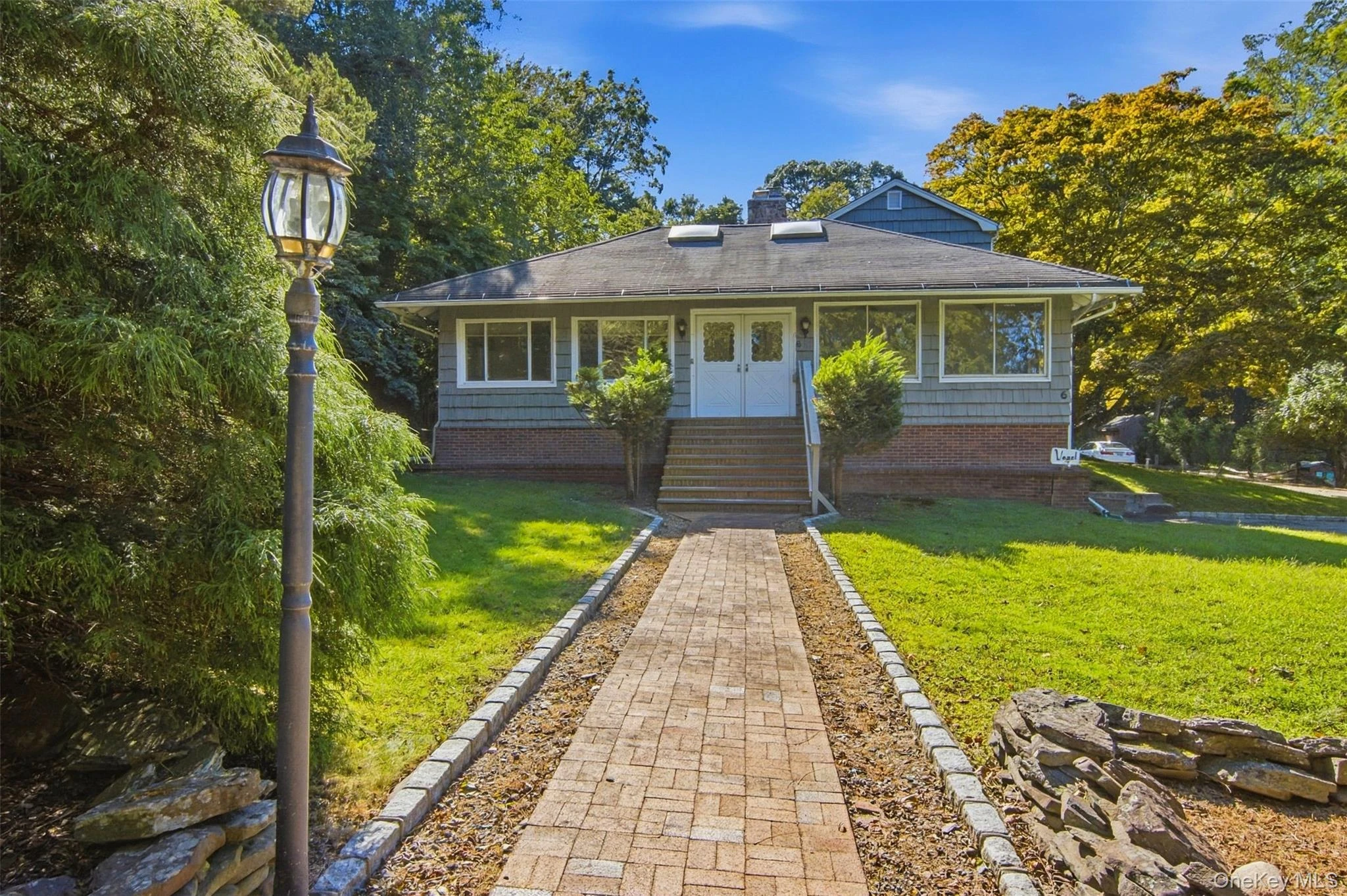 Photograph of 6 Barnhart Place