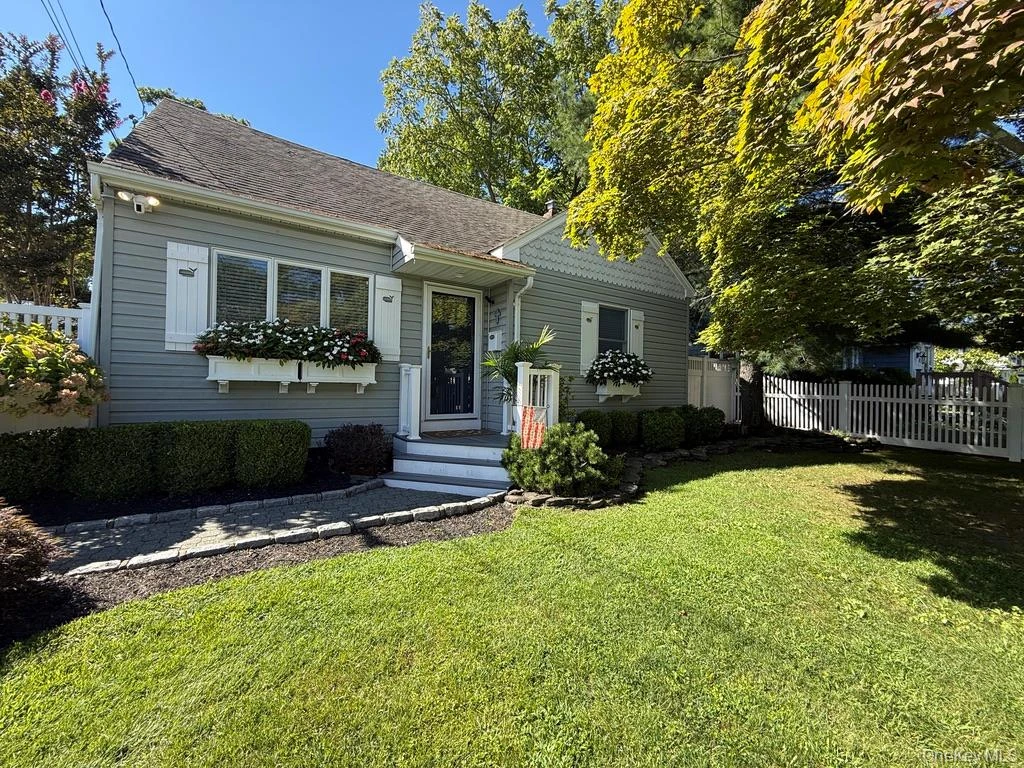 Photograph of 124 Smith Avenue