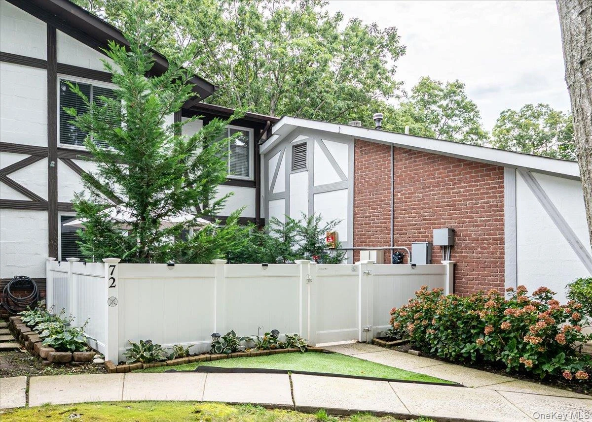 Photograph of 72 Birchwood Road