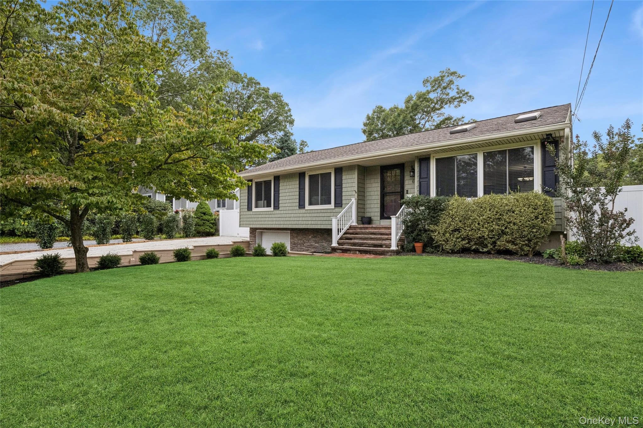 Photograph of 6 Rosewood Road