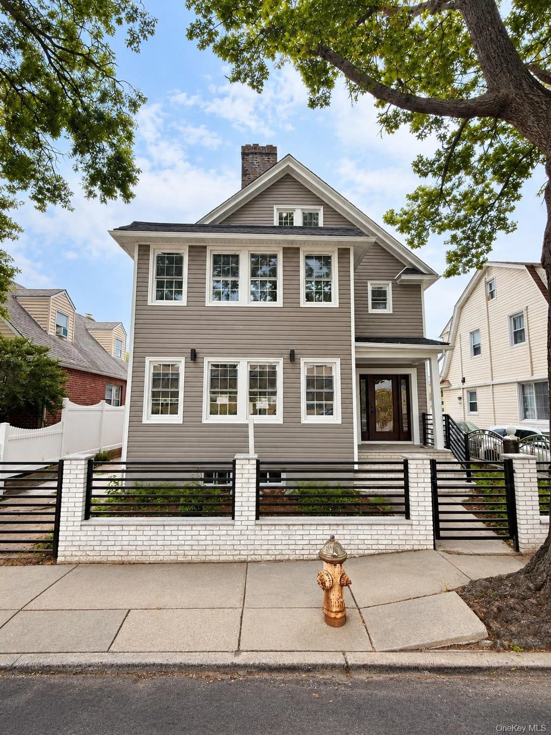 Photograph of 9264 Springfield Boulevard