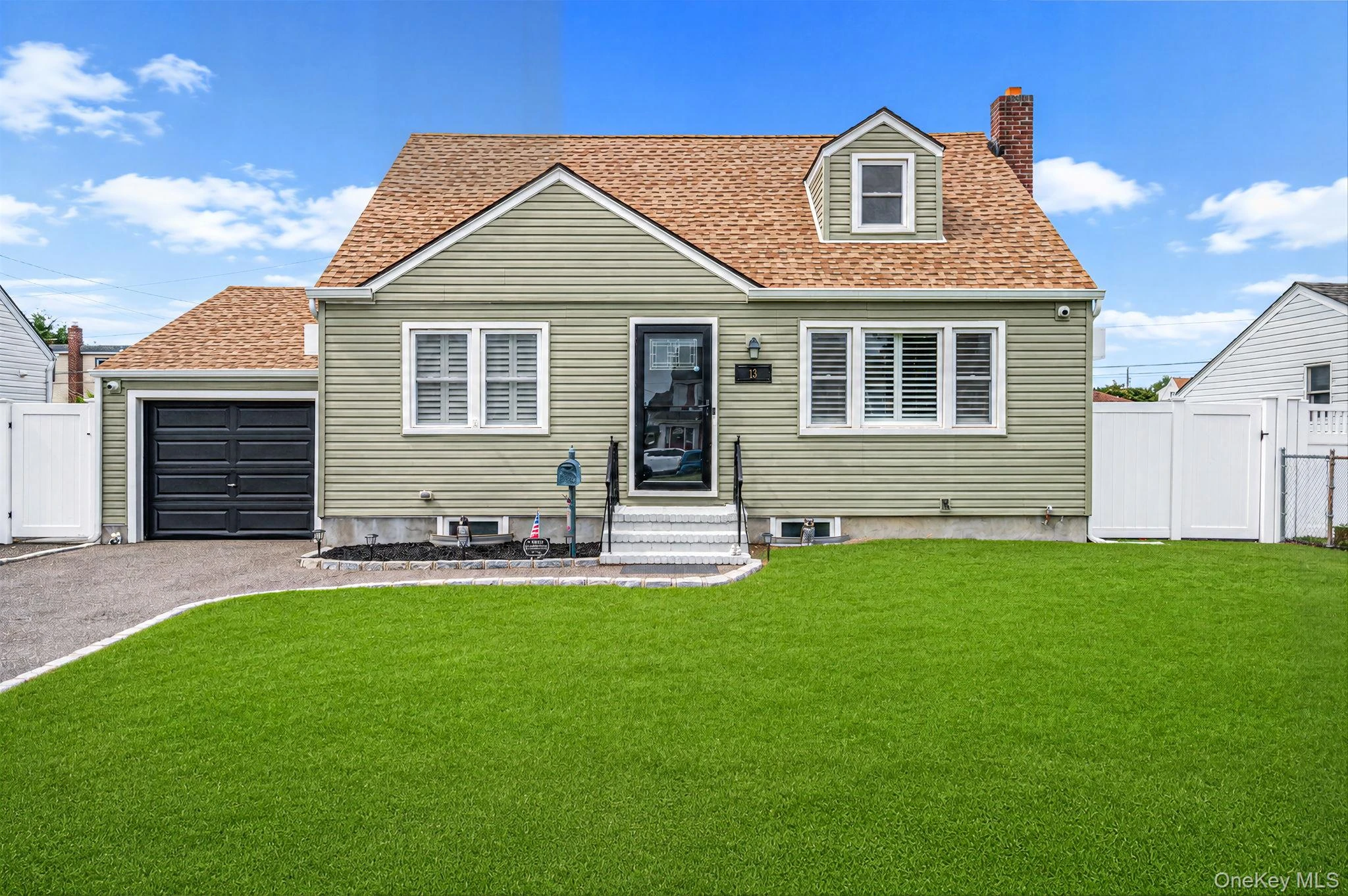 Photograph of 13 Maple Drive