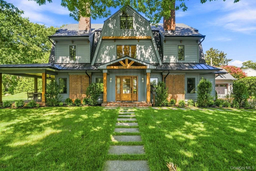 Photograph of 55 Washington Avenue