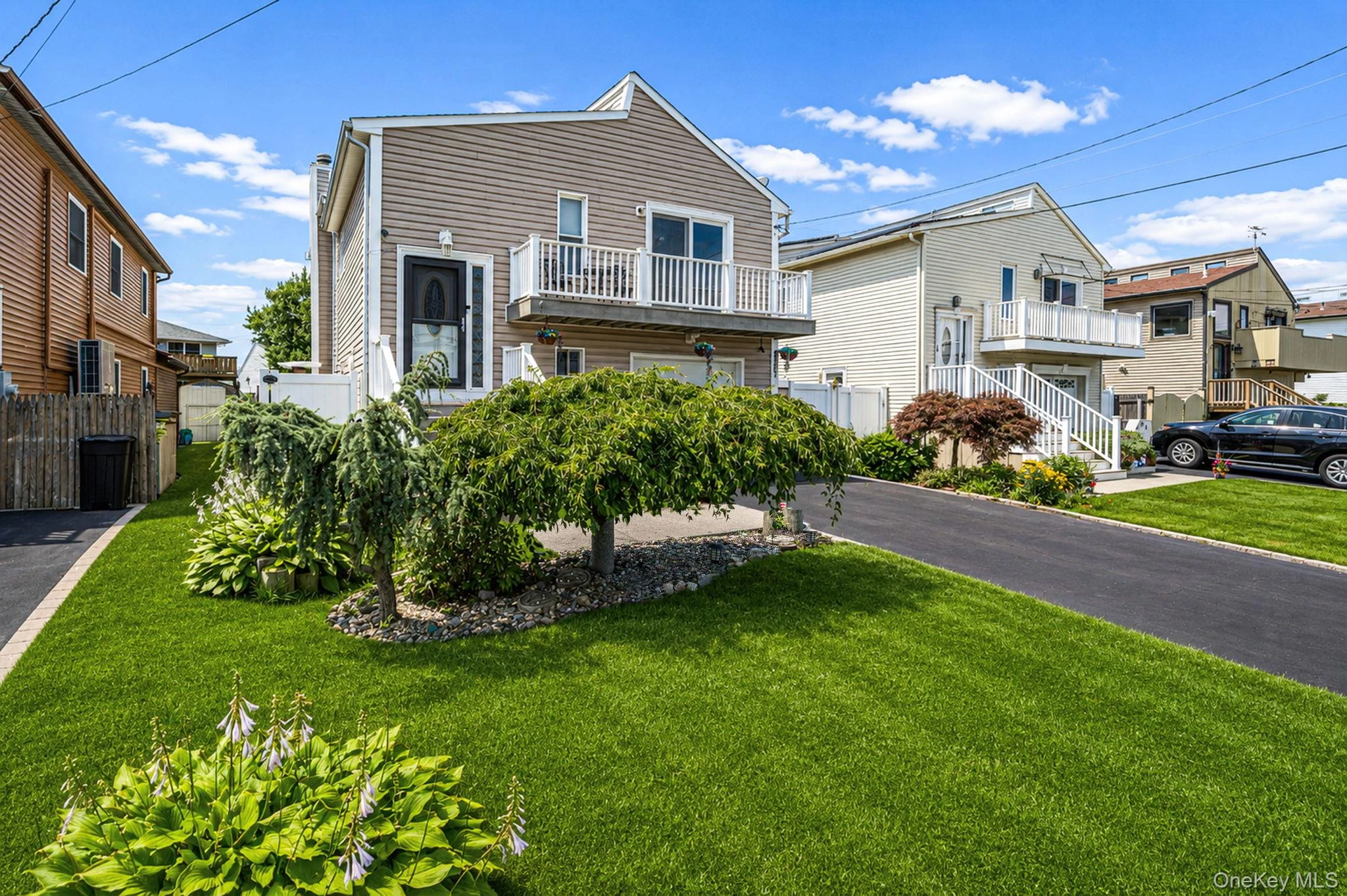 Photograph of 32 Yacht Club Road