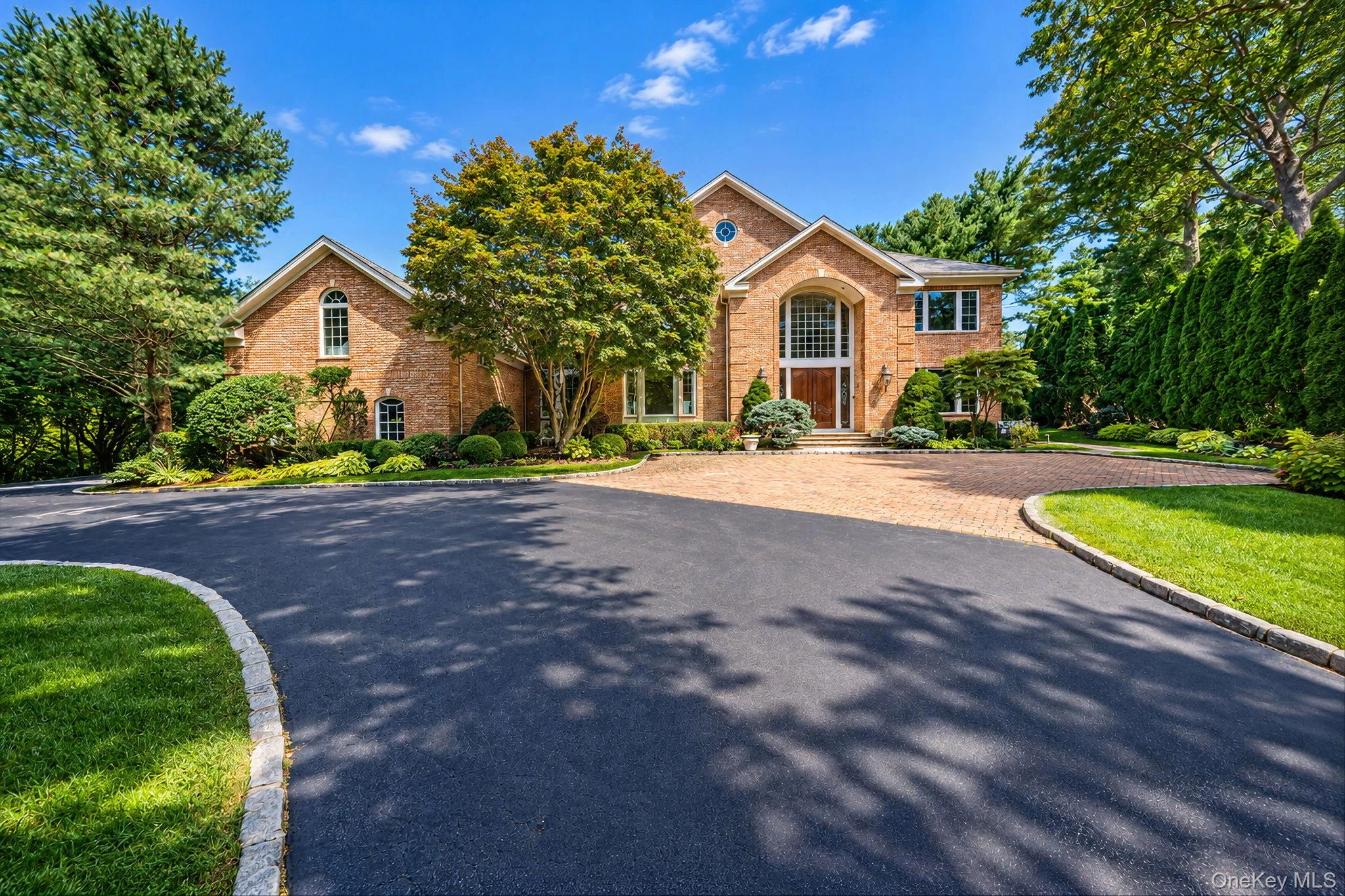 Photograph of 19 Cobblestone Court
