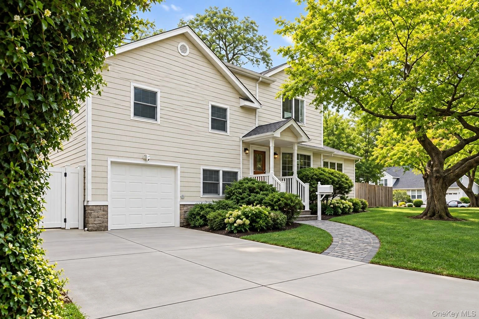 Photograph of 21 Edgewood