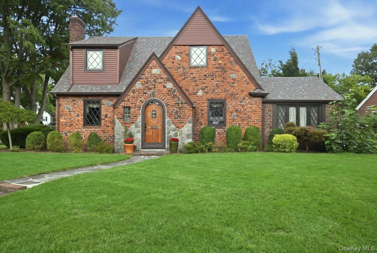 Photograph of 119 Somerset Avenue