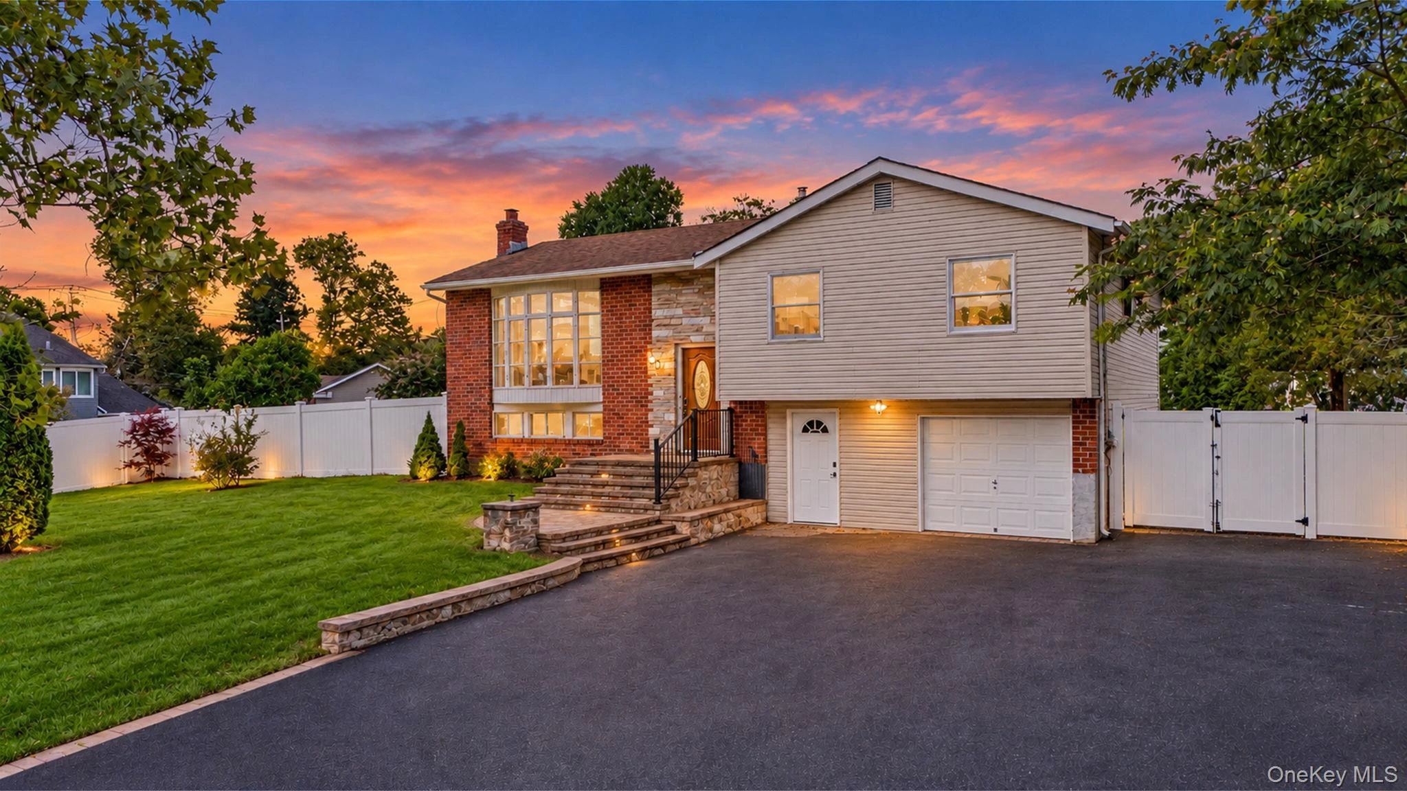 Photograph of 3 Richlee Drive