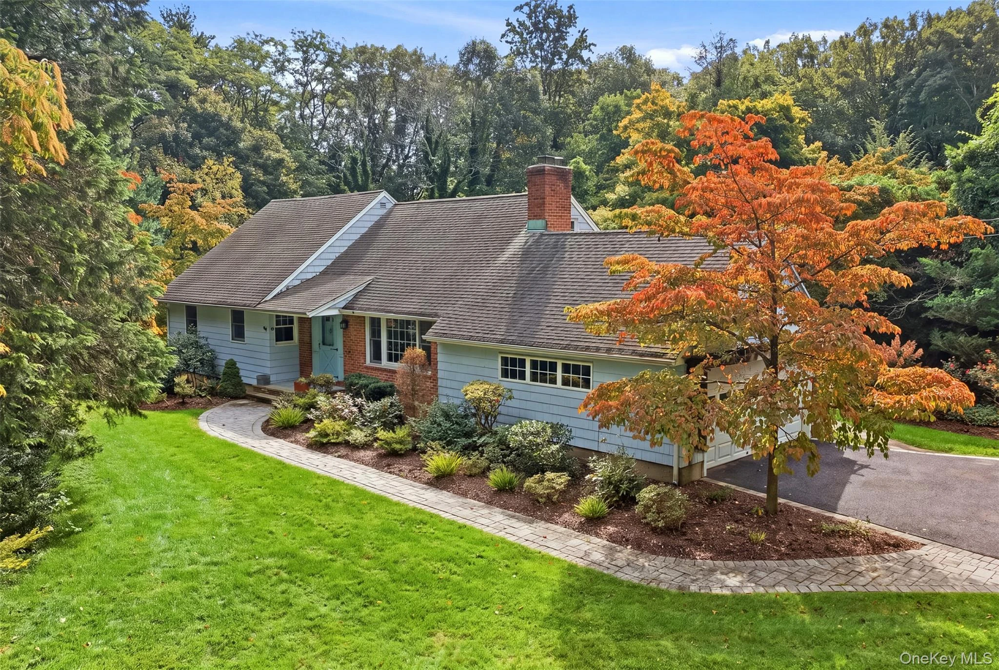 Photograph of 174 Flower Hill Road