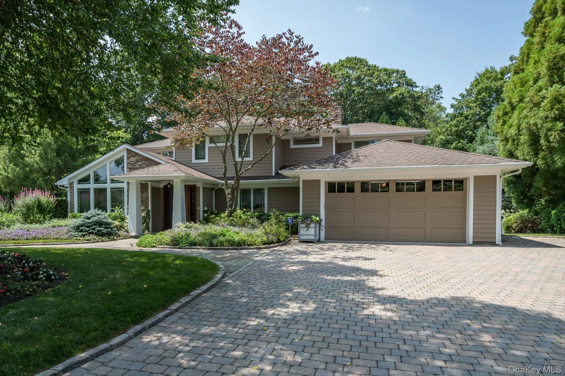 Photograph of 83 Karol Place