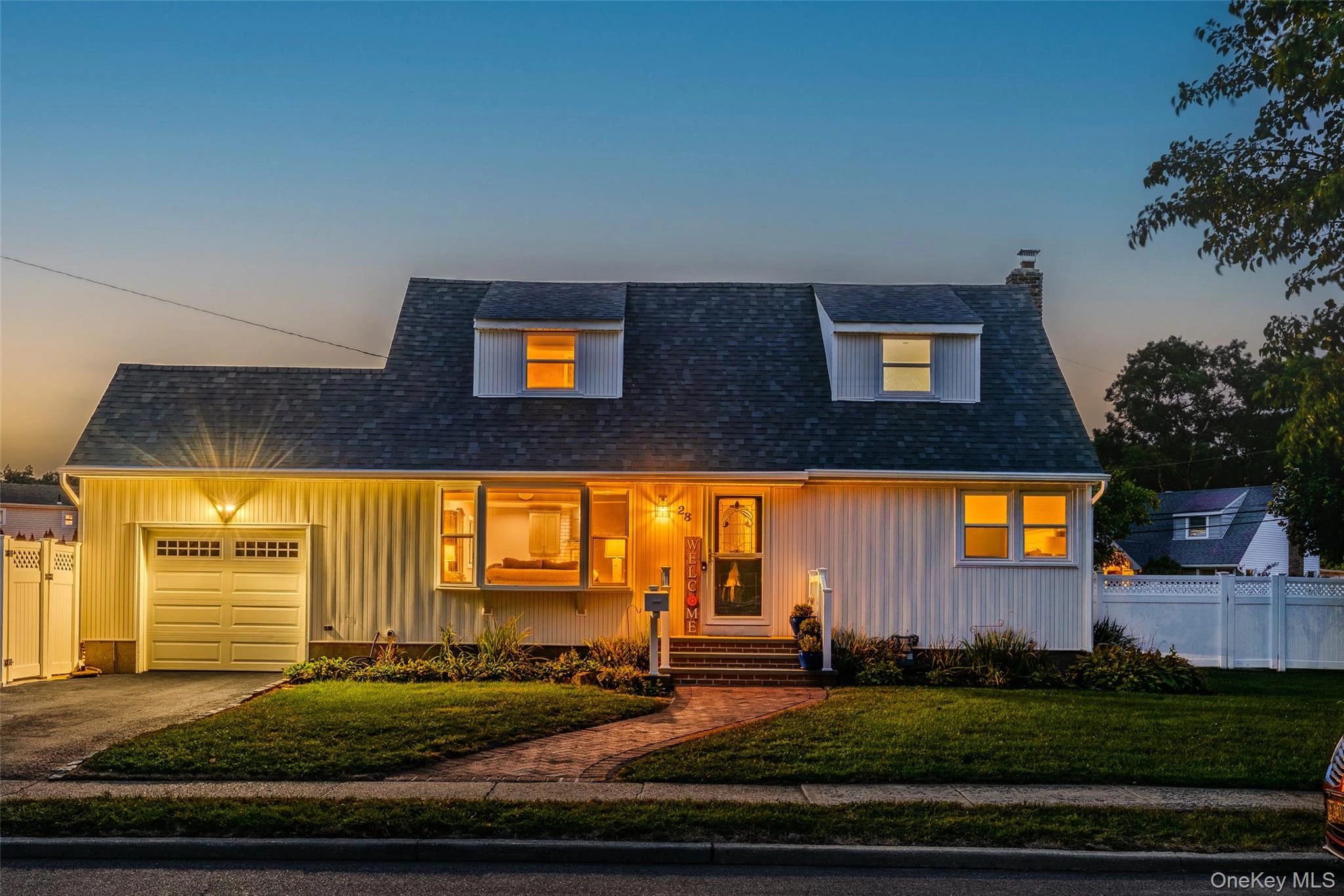 Photograph of 28 Willow Drive
