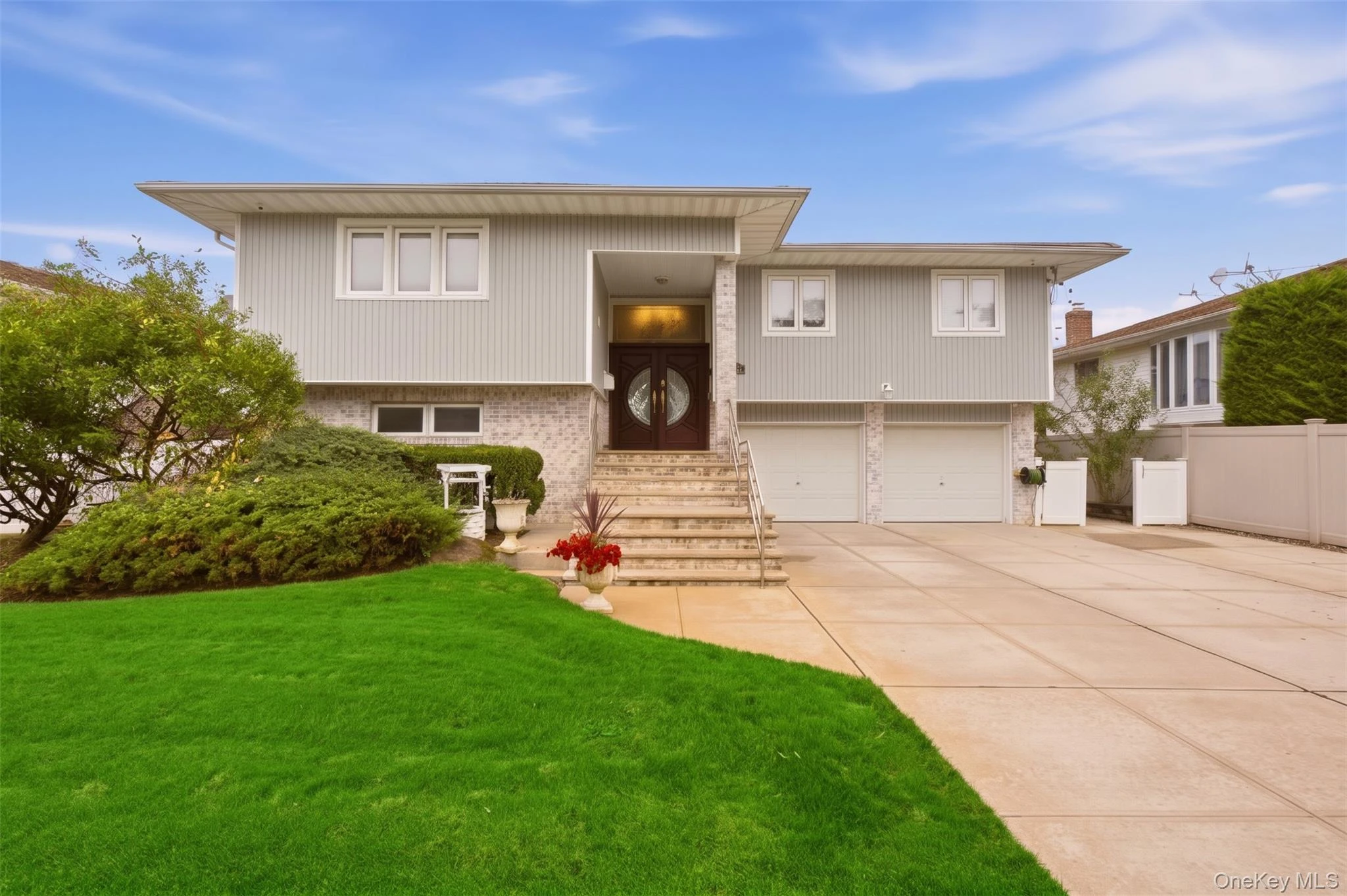 Photograph of 2962 Hewlett Avenue