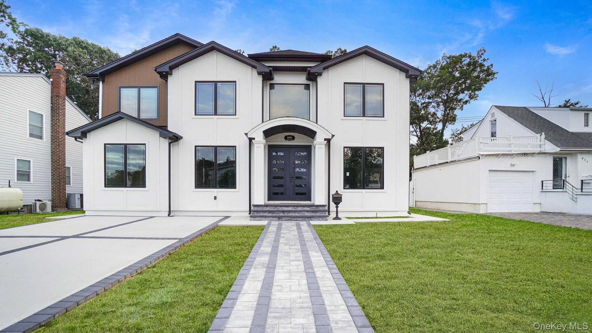 Photograph of 940 Southern Drive