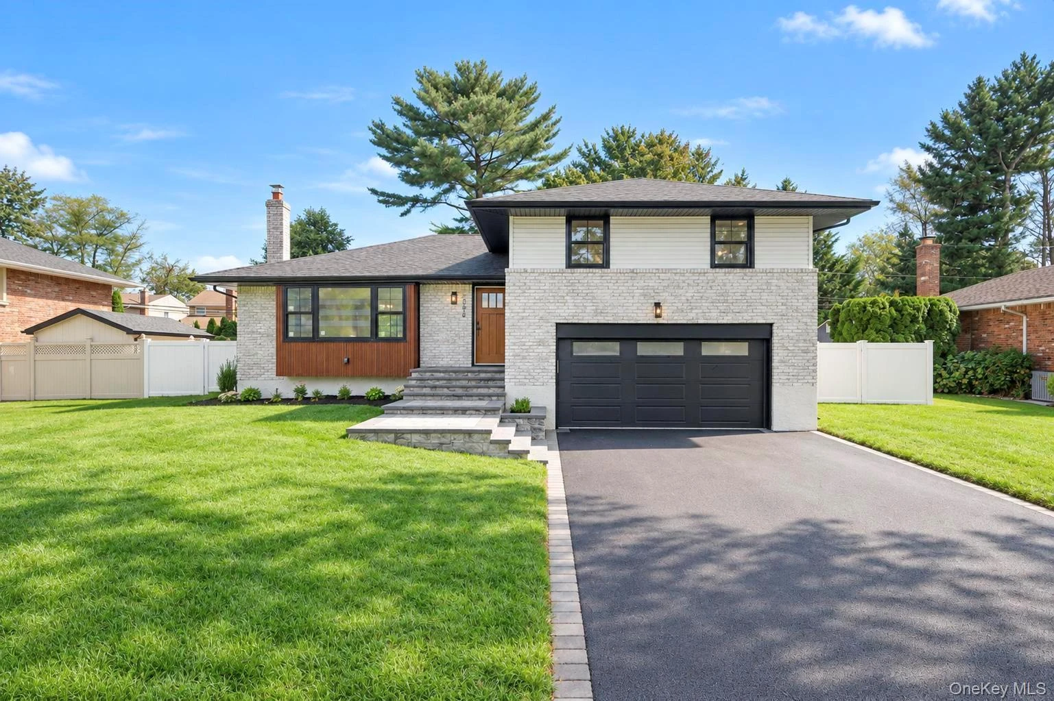 Photograph of 2056 Stratford Drive