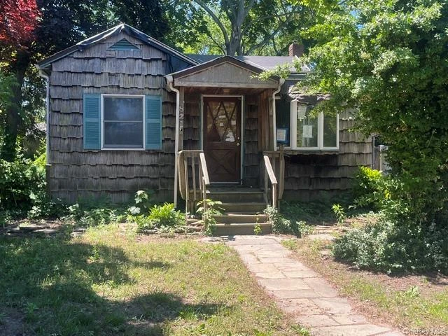 Photograph of 82 4th Street