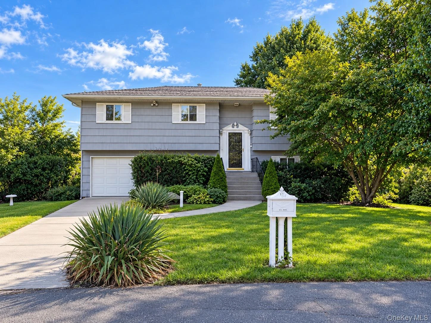 Photograph of 72 Sammis Avenue