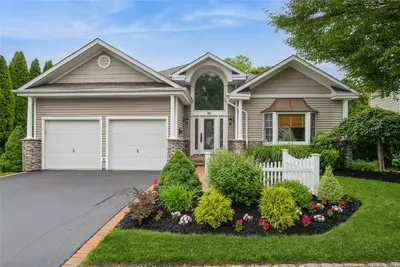 Photograph of 61 Redan Drive