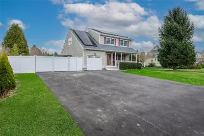 Photograph of 132 Donna Drive
