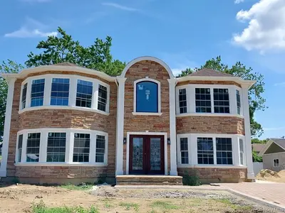 Photograph of 274 S10th Street