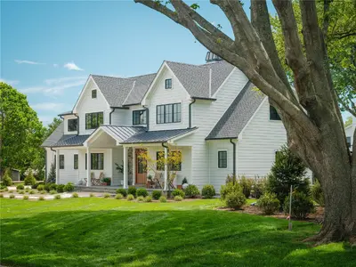 Photograph of 655 Sea Drive