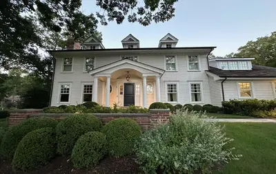 Photograph of 382 Barrow Court