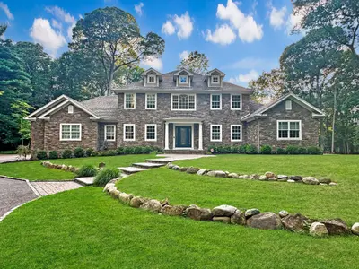 Photograph of 33 Bacon Road