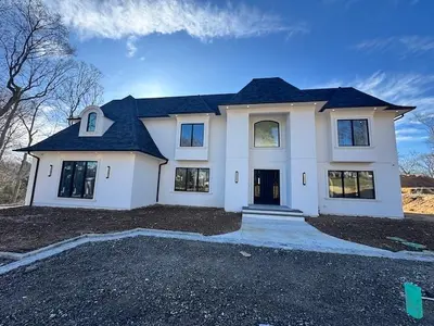 Photograph of 12 Parkside Drive