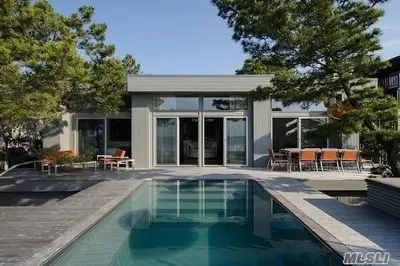 Photograph of 248 Bay Walk