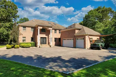 Photograph of 237 Candlewood Path