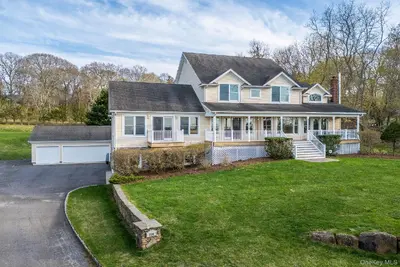 Photograph of 250 Naugles Drive