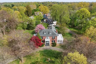 Photograph of 44 North Drive