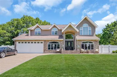 Photograph of 12 Barbera Road