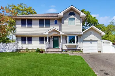 Photograph of 1079 Candlewood Road