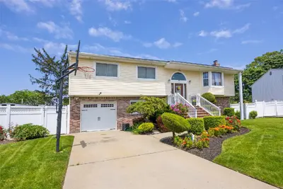 Photograph of 5 Jacqueline Court