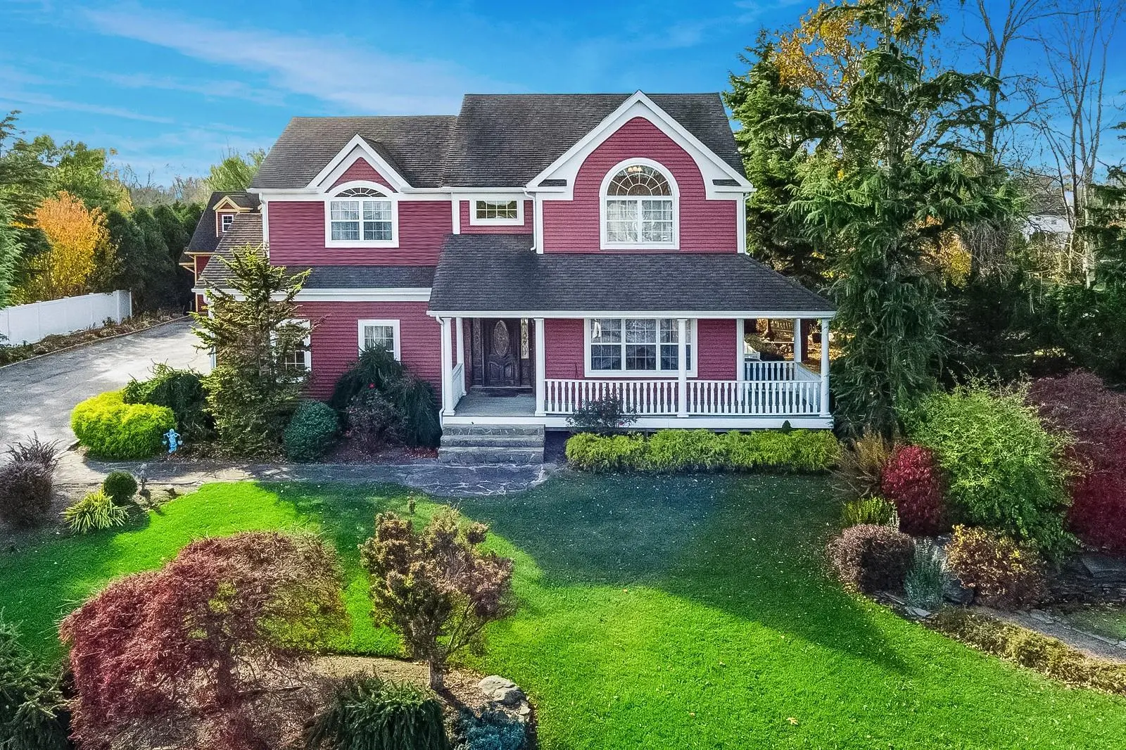 Photograph of 140 Grant Dr.