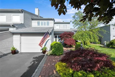 Photograph of 56 Harbour Drive