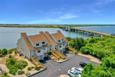 Photograph of 4 Waters Edge