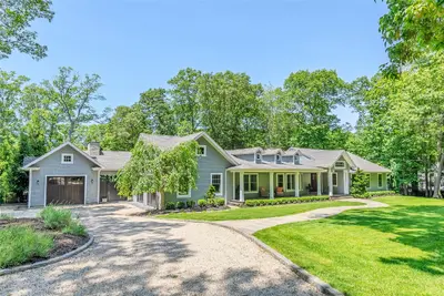Photograph of 61 Crooked Oak Road