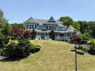 Photograph of 20 Frost Valley Road