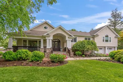 Photograph of 30 Salem Ridge Drive