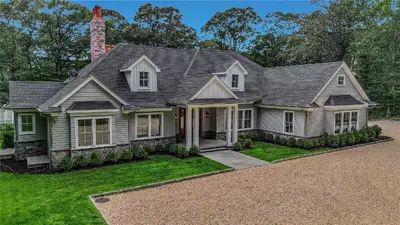 Photograph of 3293 Grand Avenue